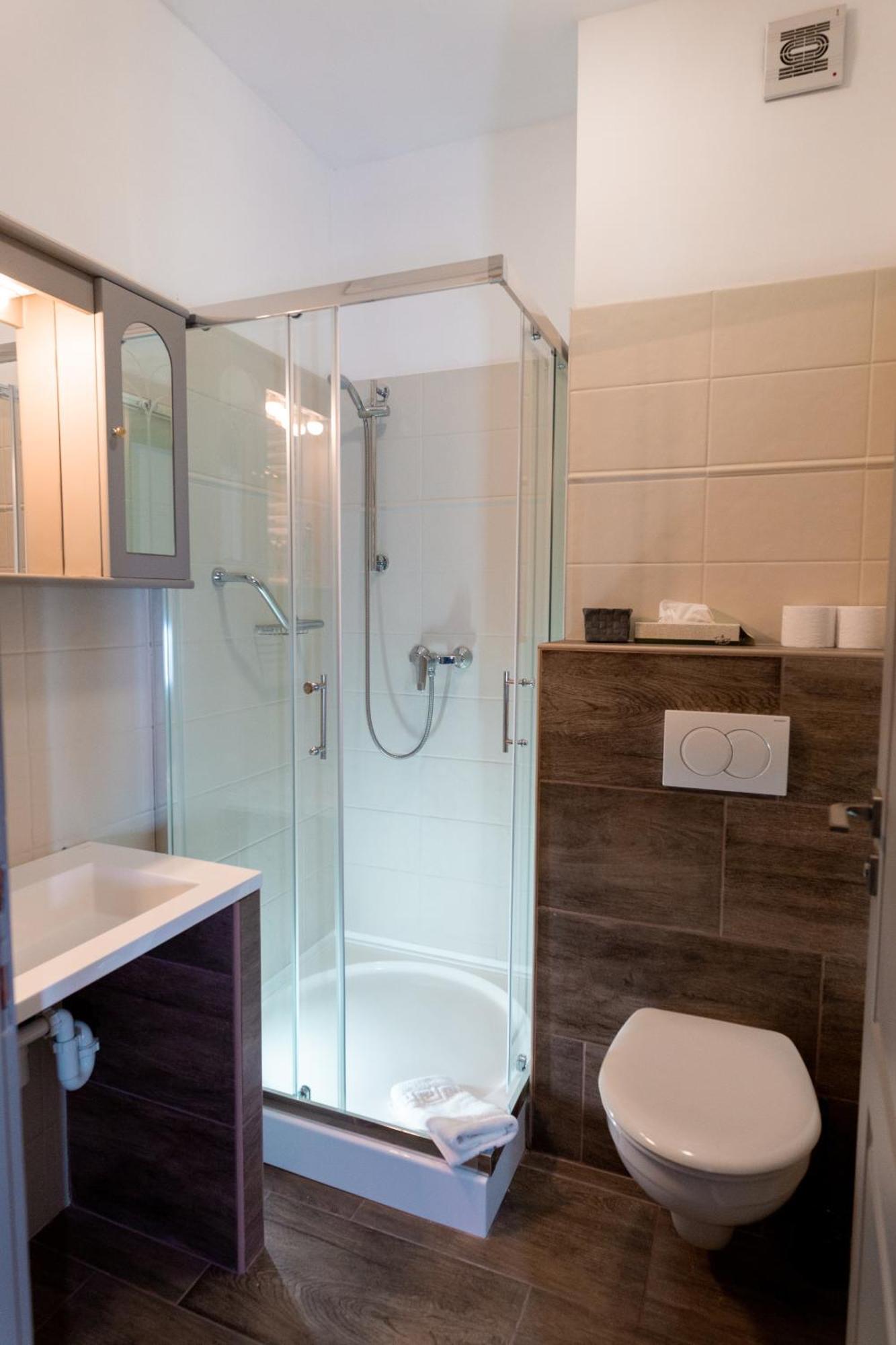 Aphrodite Hotel 4*
