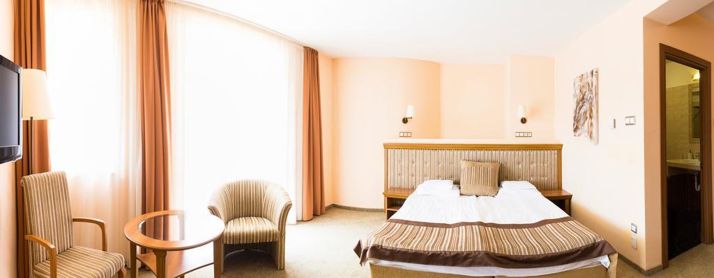Aphrodite Hotel 4*